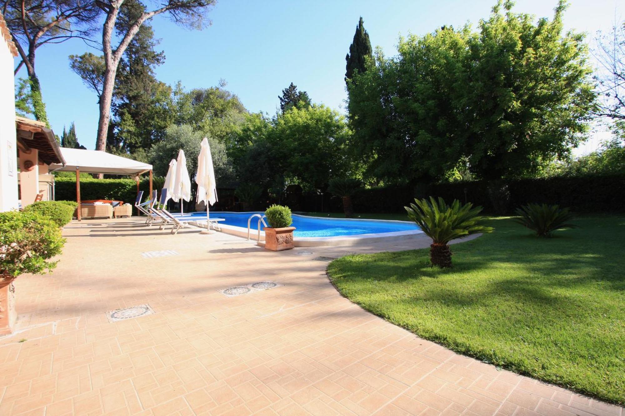 ローマAppia Antica 1Br With Swimming Poolアパートメント エクステリア 写真